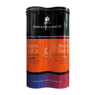Vorderseite der Carr & Day & Martin Lederpflege Duo Box in der Farbe schwarz-orange mit Produktnamen und Produkt Kurzinfo, Hintergrund weiß.