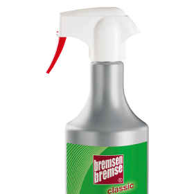 Nahaufnahme Sprühkopf der Produktflasche Bremsenbremse Insektenschutz Classic 500 ml, Hintergrund weiß.