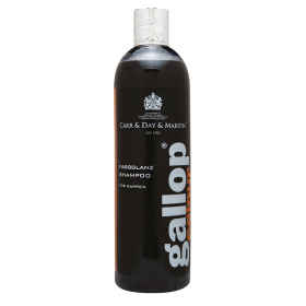 Vorderseite der Produktflasche Gallop Colour Rappe Shampoo 500 ml in der Farbe schwarz mit Aufschrift in weiß, Produktangaben und Dossier-Verschluss in silber, Hintergrund weiß.